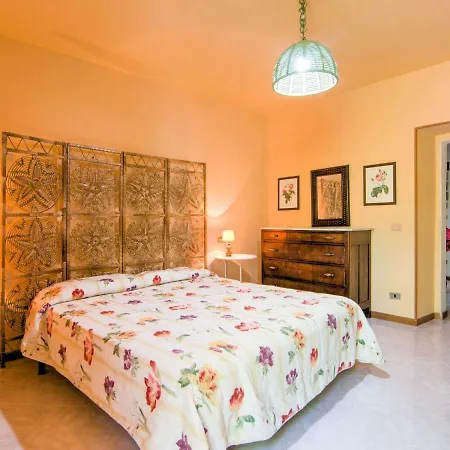 Magnifique Villa With Pool 度假居