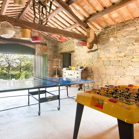 Magnifique Villa With Pool Amandola